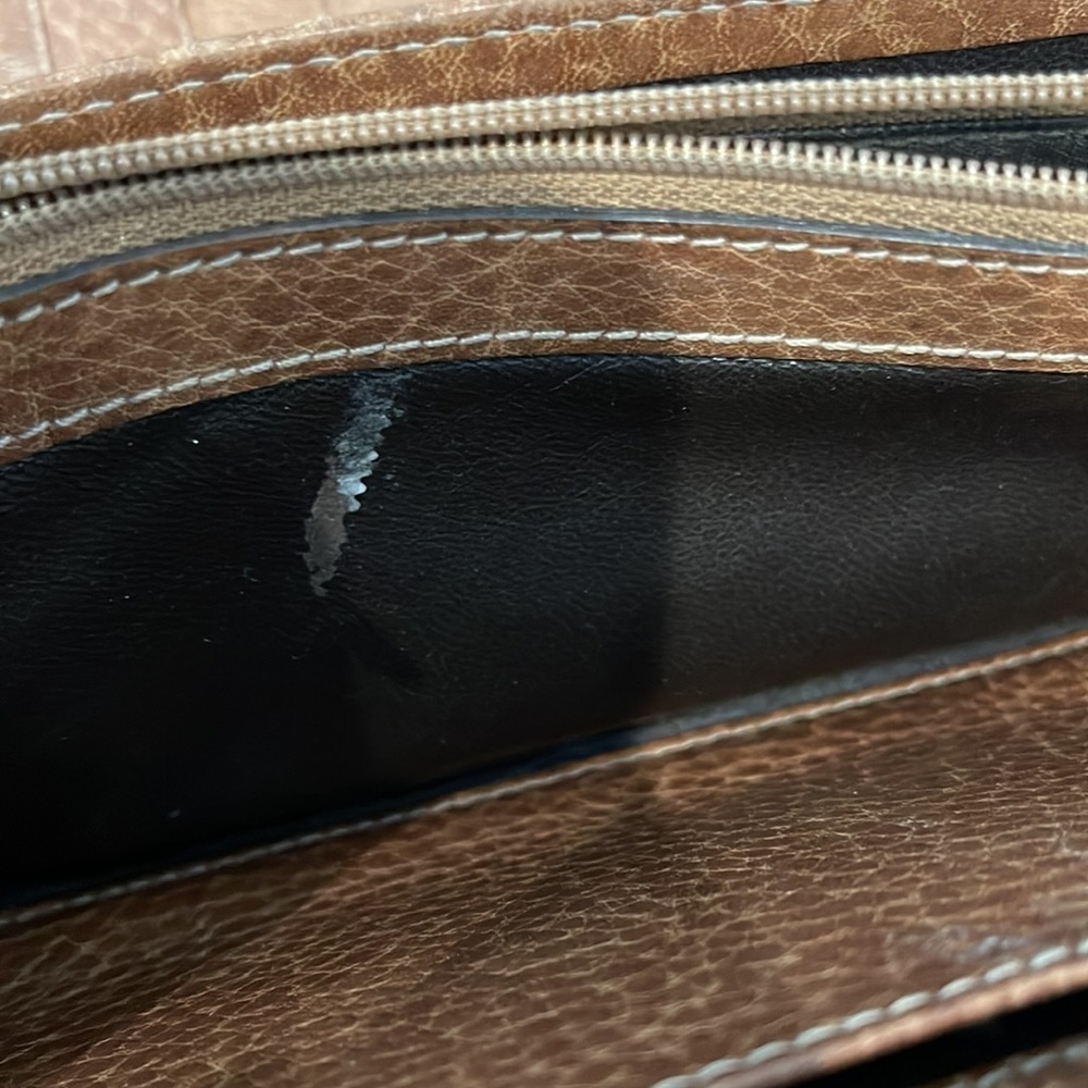 GUCCI Women’s Brown Zip Around Wallet - Picture 7 of 8